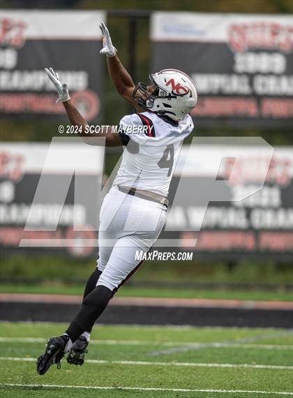 Thumbnail 1 in New Castle @ Aliquippa photogallery.