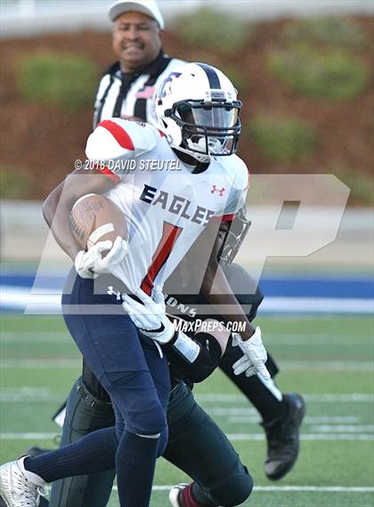 Thumbnail 2 in Turlock Christian @ Valley Christian photogallery.