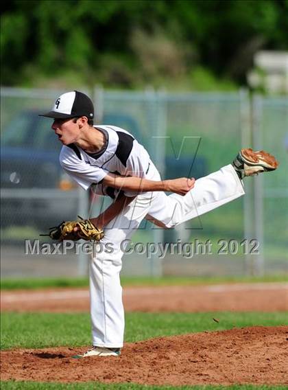 Thumbnail 2 in Guilford vs. Shelton (SCC Quarterfinal) photogallery.