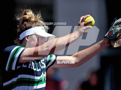 Thumbnail 3 in Richland vs V.R. Eaton Game 3 photogallery.