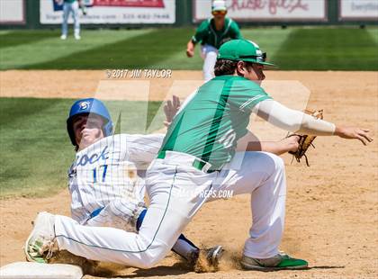Thumbnail 1 in Wall vs Brock (UIL 3A Regional Semifinal) photogallery.