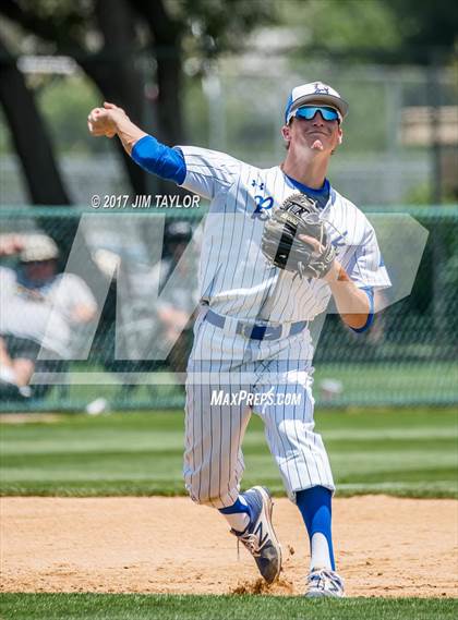 Thumbnail 2 in Wall vs Brock (UIL 3A Regional Semifinal) photogallery.
