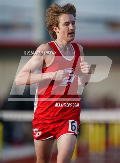 Thumbnail 1 in Red and Gold Relays photogallery.