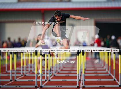 Thumbnail 1 in Red and Gold Relays photogallery.