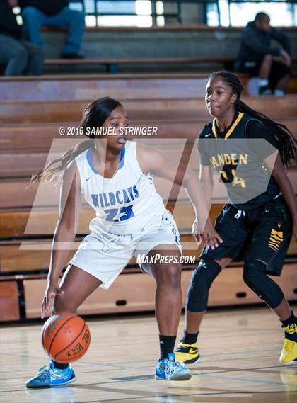 Thumbnail 3 in Vanden @ Oakland (Oakland Legends Classic) photogallery.