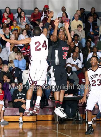 Thumbnail 1 in SA Wagner vs Sherman (Sherman Holiday Tournament) photogallery.