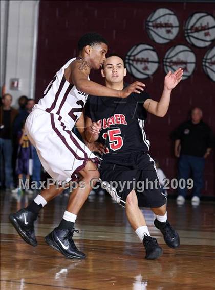 Thumbnail 1 in SA Wagner vs Sherman (Sherman Holiday Tournament) photogallery.