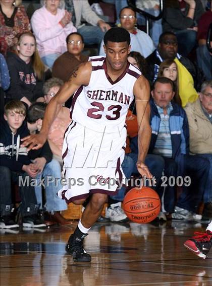 Thumbnail 1 in SA Wagner vs Sherman (Sherman Holiday Tournament) photogallery.