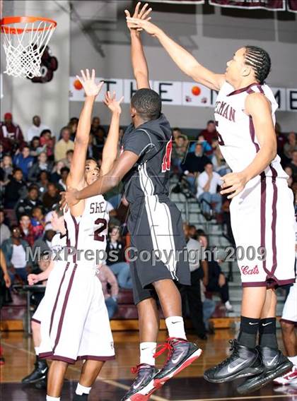 Thumbnail 3 in SA Wagner vs Sherman (Sherman Holiday Tournament) photogallery.