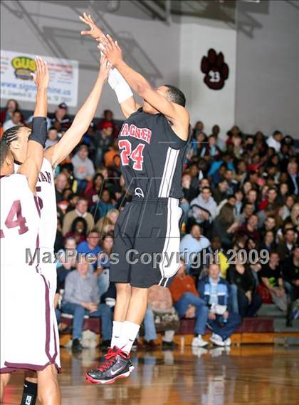 Thumbnail 1 in SA Wagner vs Sherman (Sherman Holiday Tournament) photogallery.