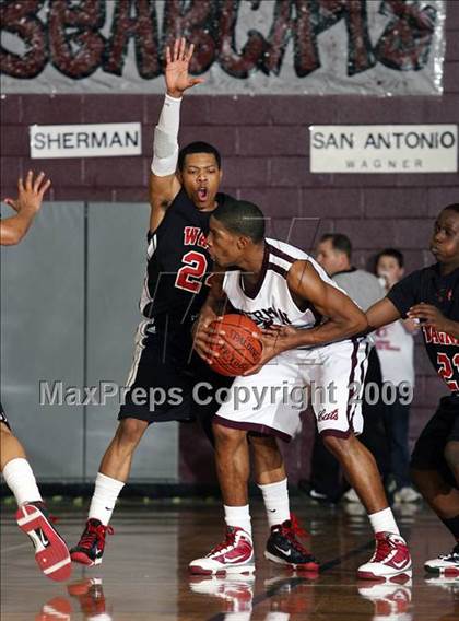 Thumbnail 1 in SA Wagner vs Sherman (Sherman Holiday Tournament) photogallery.