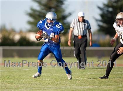 Thumbnail 2 in Enochs @ Sierra photogallery.
