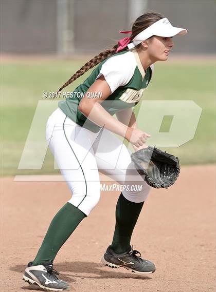Thumbnail 1 in Brea Olinda @ Canyon photogallery.