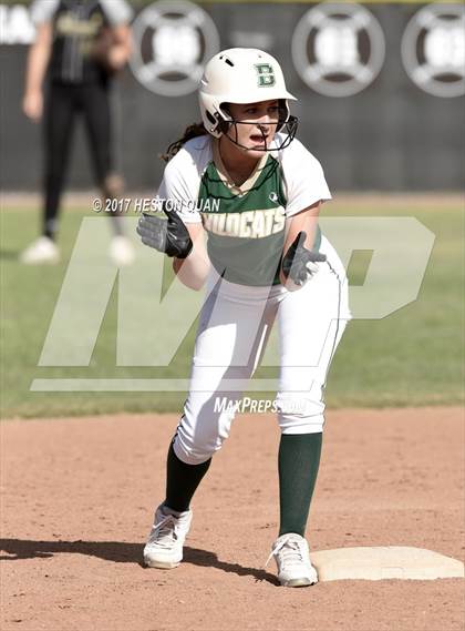 Thumbnail 1 in Brea Olinda @ Canyon photogallery.