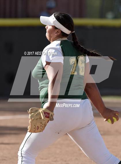Thumbnail 1 in Brea Olinda @ Canyon photogallery.