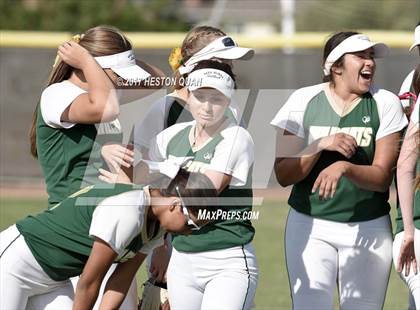 Thumbnail 3 in Brea Olinda @ Canyon photogallery.