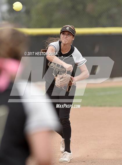 Thumbnail 1 in Brea Olinda @ Canyon photogallery.