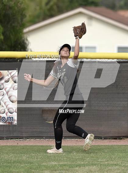 Thumbnail 1 in Brea Olinda @ Canyon photogallery.