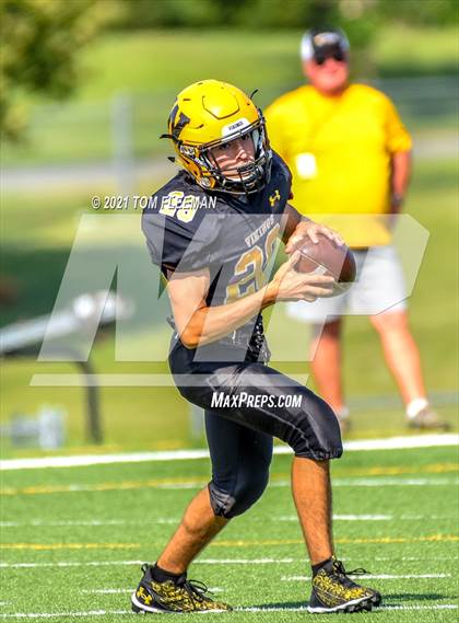 Thumbnail 3 in Shawnee Mission East @ Shawnee Mission West photogallery.