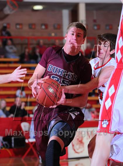 Thumbnail 3 in McPherson vs Buhler (McPherson Invitational 2nd Round) photogallery.