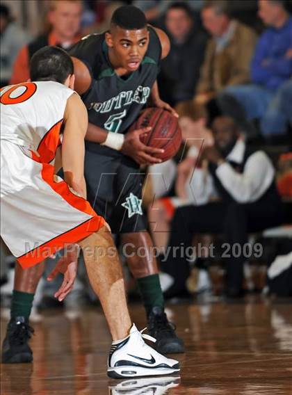 Thumbnail 1 in Butler @ Grissom photogallery.