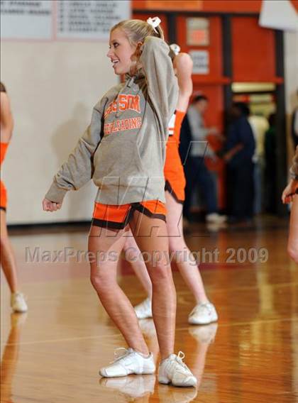 Thumbnail 1 in Butler @ Grissom photogallery.