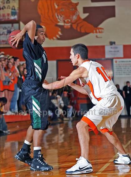 Thumbnail 2 in Butler @ Grissom photogallery.