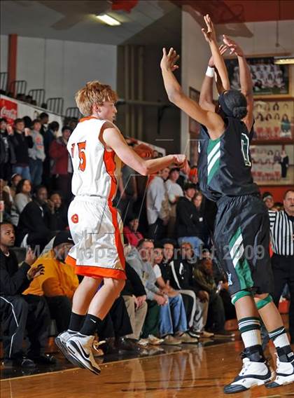 Thumbnail 1 in Butler @ Grissom photogallery.
