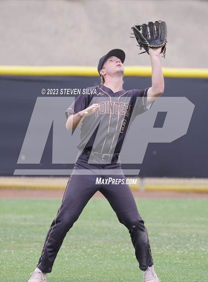 Thumbnail 3 in Point Loma vs. Santana (CIF SDS Division 1 Semifinal) photogallery.