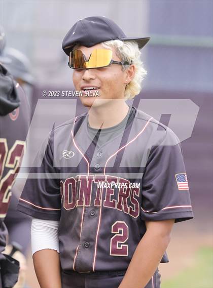 Thumbnail 1 in Point Loma vs. Santana (CIF SDS Division 1 Semifinal) photogallery.