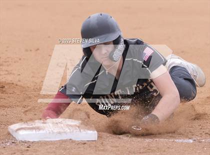 Thumbnail 2 in Point Loma vs. Santana (CIF SDS Division 1 Semifinal) photogallery.