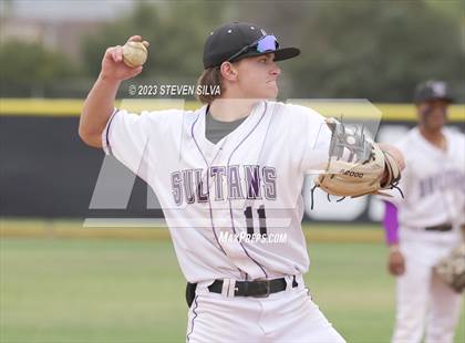 Thumbnail 3 in Point Loma vs. Santana (CIF SDS Division 1 Semifinal) photogallery.
