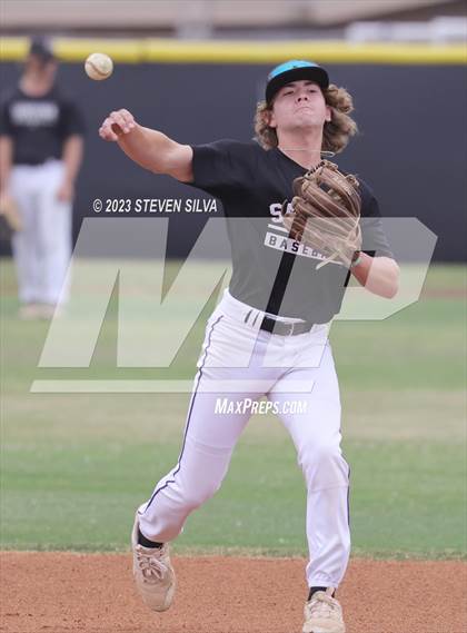 Thumbnail 2 in Point Loma vs. Santana (CIF SDS Division 1 Semifinal) photogallery.