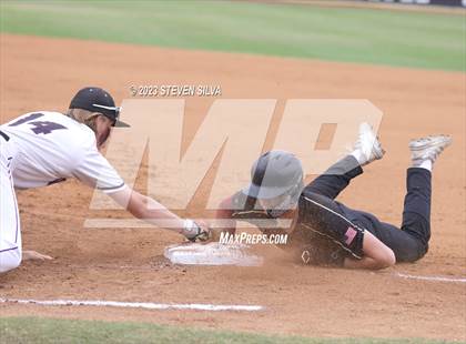 Thumbnail 3 in Point Loma vs. Santana (CIF SDS Division 1 Semifinal) photogallery.