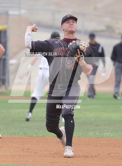 Thumbnail 3 in Point Loma vs. Santana (CIF SDS Division 1 Semifinal) photogallery.