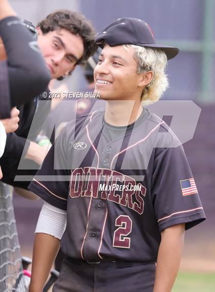 Thumbnail 3 in Point Loma vs. Santana (CIF SDS Division 1 Semifinal) photogallery.