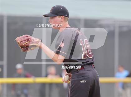 Thumbnail 2 in Point Loma vs. Santana (CIF SDS Division 1 Semifinal) photogallery.