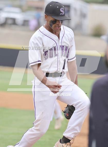 Thumbnail 2 in Point Loma vs. Santana (CIF SDS Division 1 Semifinal) photogallery.