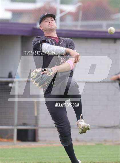 Thumbnail 2 in Point Loma vs. Santana (CIF SDS Division 1 Semifinal) photogallery.