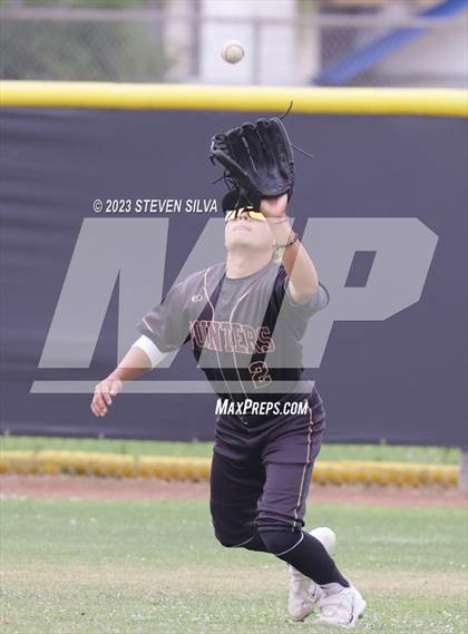 Thumbnail 2 in Point Loma vs. Santana (CIF SDS Division 1 Semifinal) photogallery.