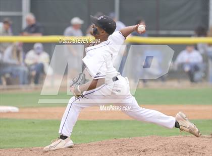 Thumbnail 1 in Point Loma vs. Santana (CIF SDS Division 1 Semifinal) photogallery.