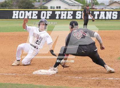 Thumbnail 1 in Point Loma vs. Santana (CIF SDS Division 1 Semifinal) photogallery.