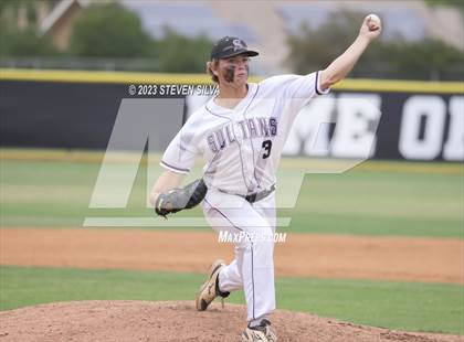 Thumbnail 3 in Point Loma vs. Santana (CIF SDS Division 1 Semifinal) photogallery.