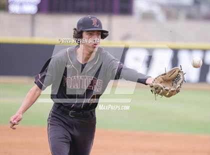 Thumbnail 3 in Point Loma vs. Santana (CIF SDS Division 1 Semifinal) photogallery.