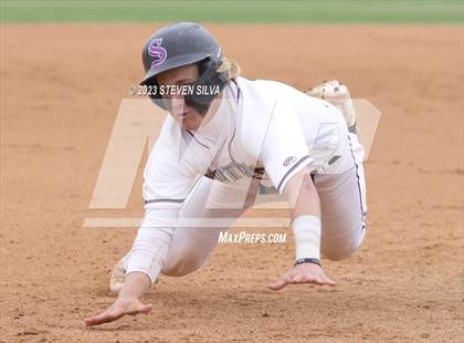Thumbnail 3 in Point Loma vs. Santana (CIF SDS Division 1 Semifinal) photogallery.