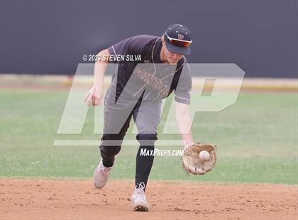 Thumbnail 3 in Point Loma vs. Santana (CIF SDS Division 1 Semifinal) photogallery.