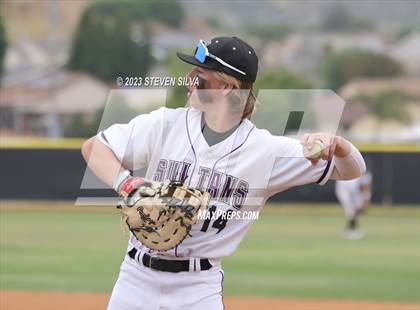 Thumbnail 2 in Point Loma vs. Santana (CIF SDS Division 1 Semifinal) photogallery.