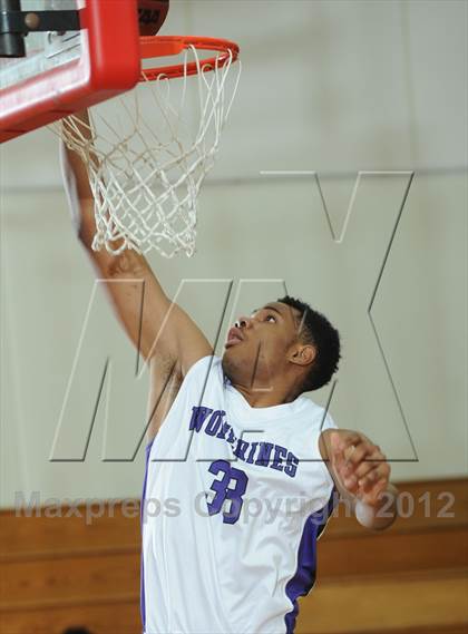 Thumbnail 2 in Miller Grove @ Leuzinger (MaxPreps Holiday Classic) photogallery.
