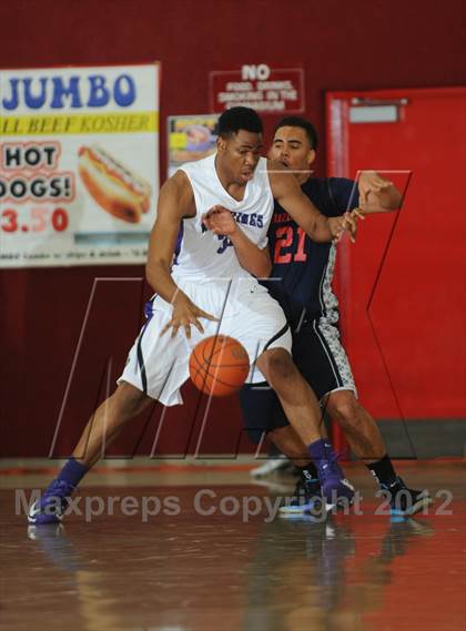 Thumbnail 2 in Miller Grove @ Leuzinger (MaxPreps Holiday Classic) photogallery.