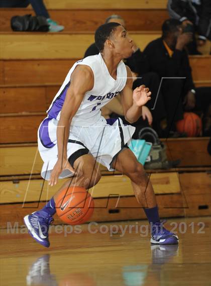 Thumbnail 1 in Miller Grove @ Leuzinger (MaxPreps Holiday Classic) photogallery.